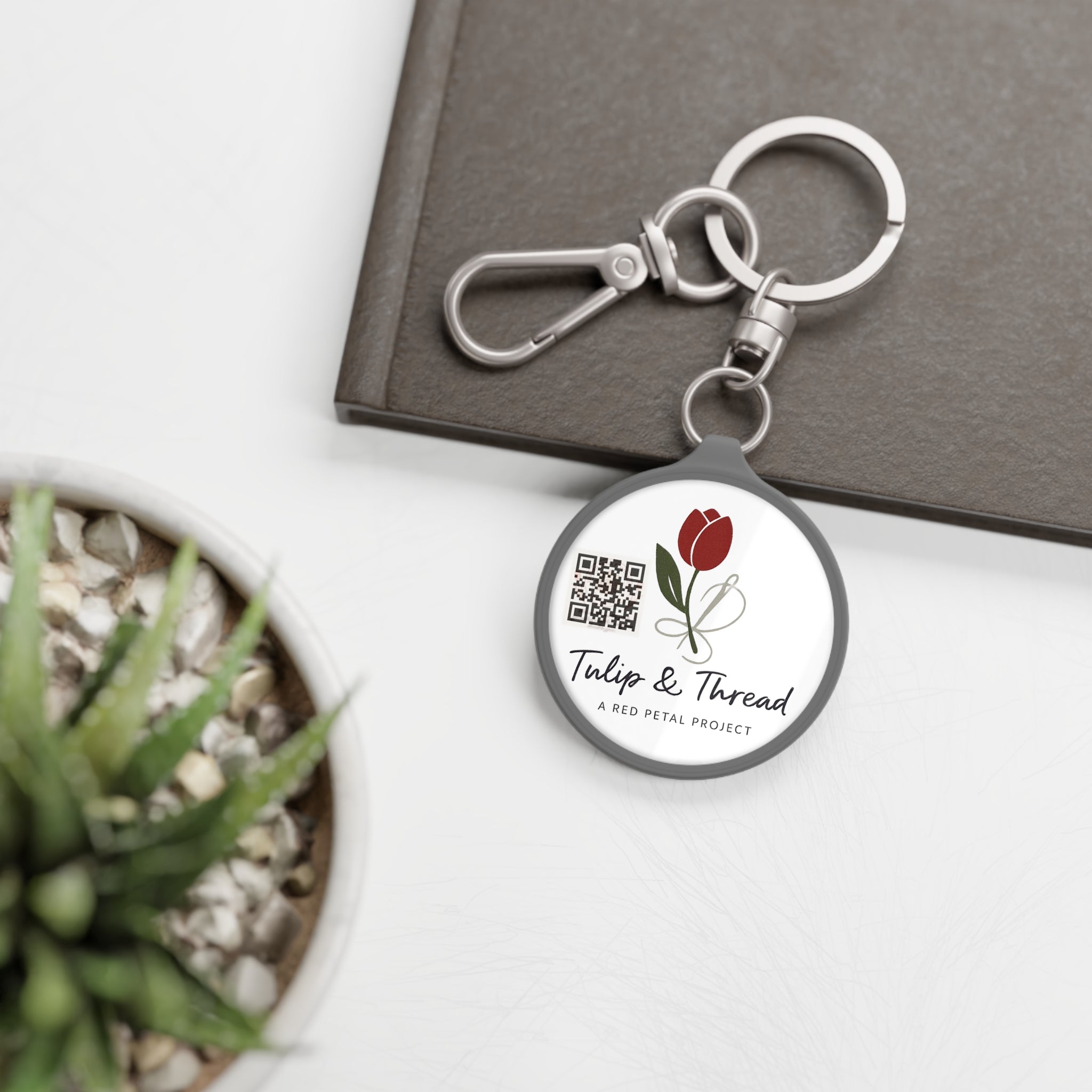 Tulip & Thread Personalized Keyring Tag with Floral Design, Custom Keychain for Gifts, Cute Accessory for Daily Use, Ideal for Weddings, Birthdays, [...]